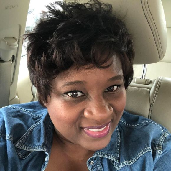 Meet your Posher, Tiffany - Picture 1 of 1